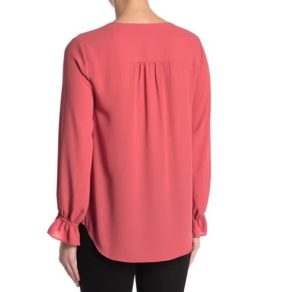 T Tahari Feminine Button Front Long Sleeve Blouse - Picture 2 of 7